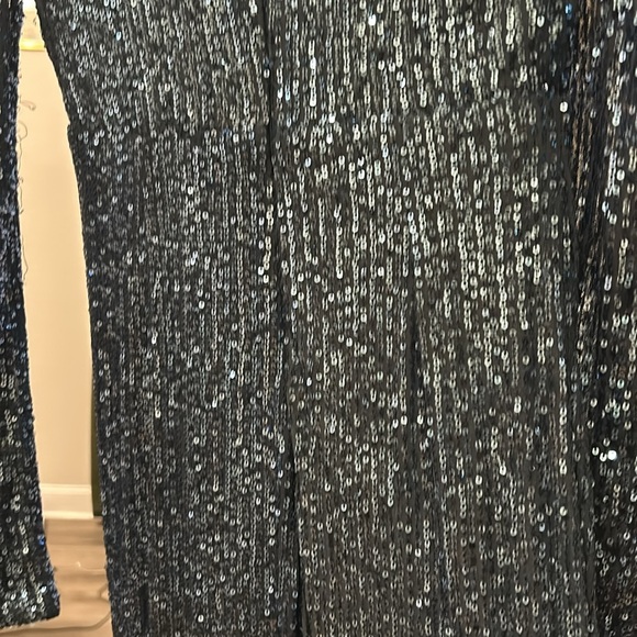 Beautiful Midnight blue evening Gown . Size Small . Great for Balls and Galas - Picture 4 of 5